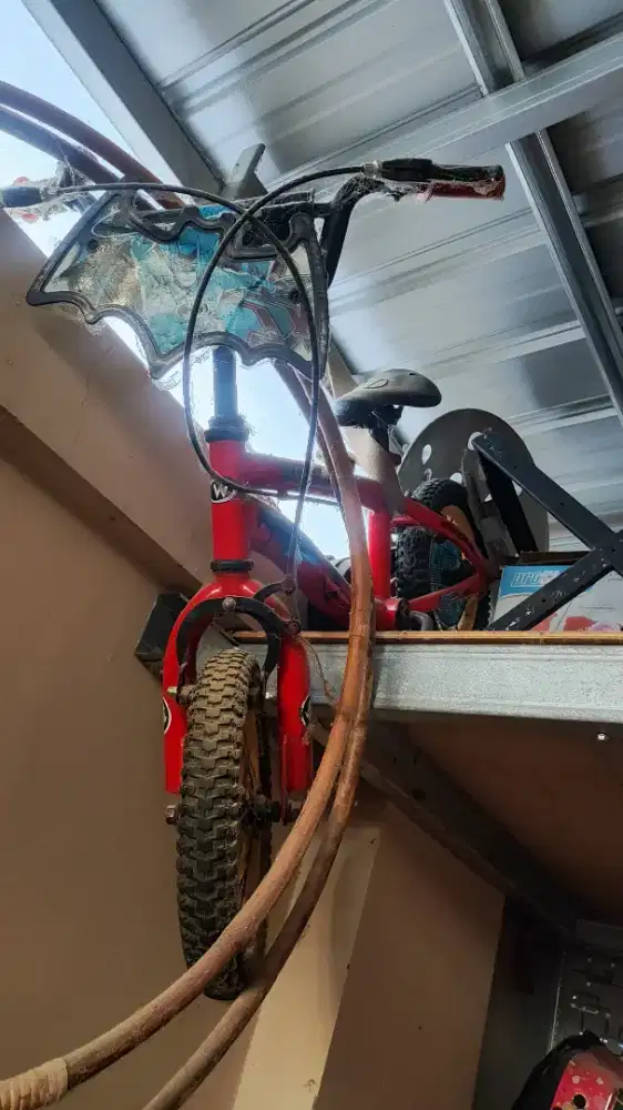 Sepeda anak wimcycle karakter batman
