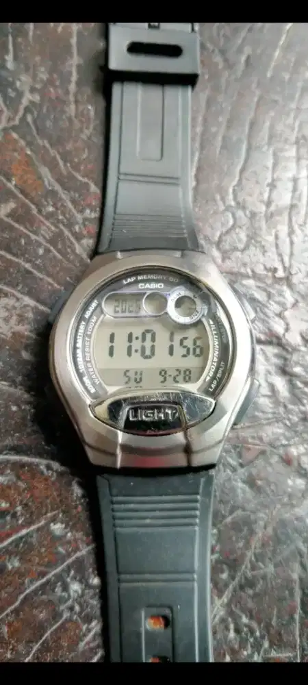 CASIO dual time W752
