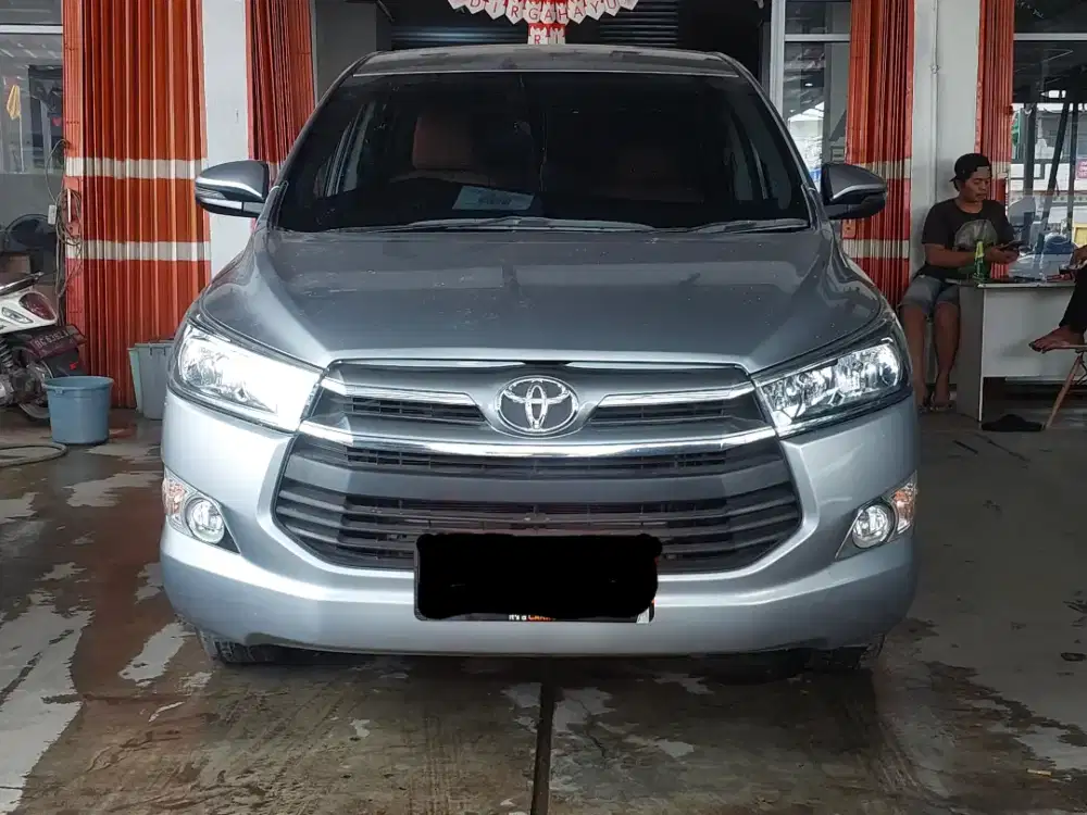 TOYOTA INNOVA G 2.0 AT