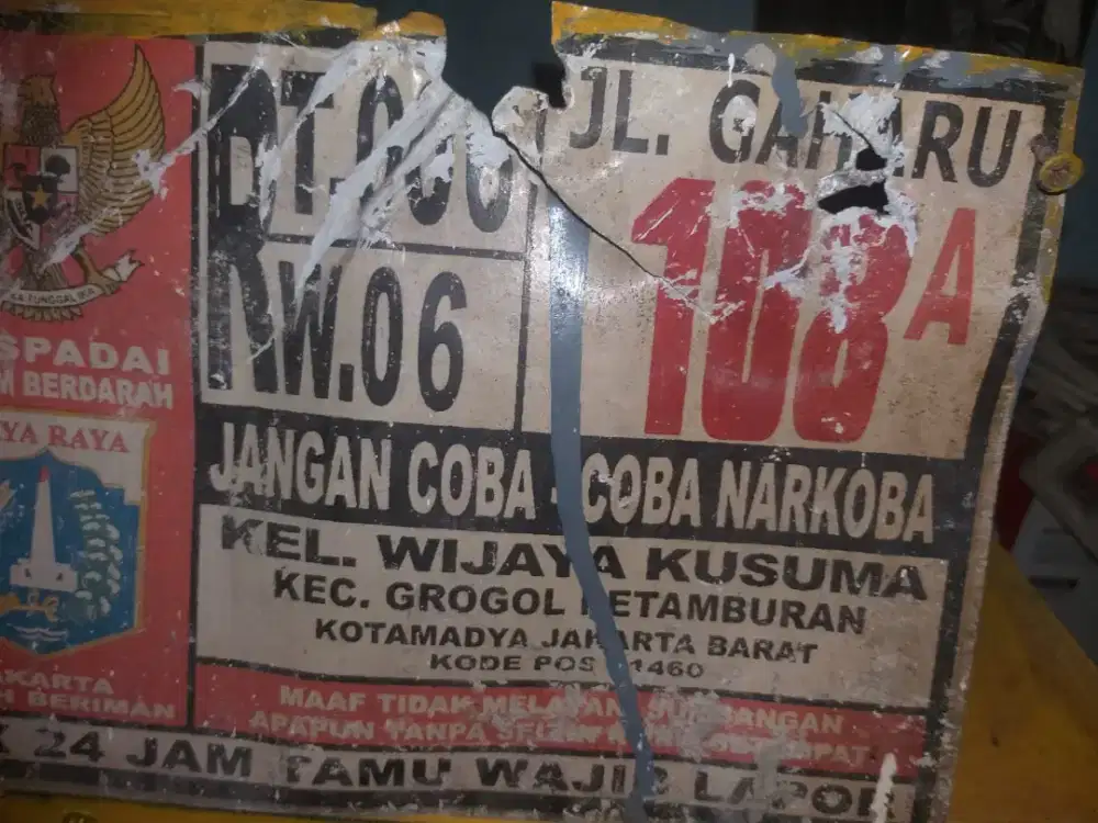Disewa 1 Rumah 2 lantai, Merpati Jelambar, Baru Renov, Akses Strategis