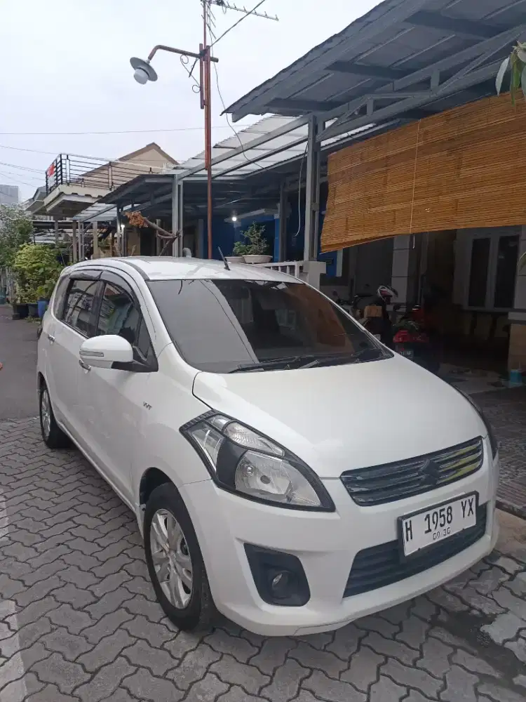 Ertiga GL 2014 putih