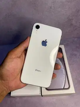 iPhone XR 64GB Fullset