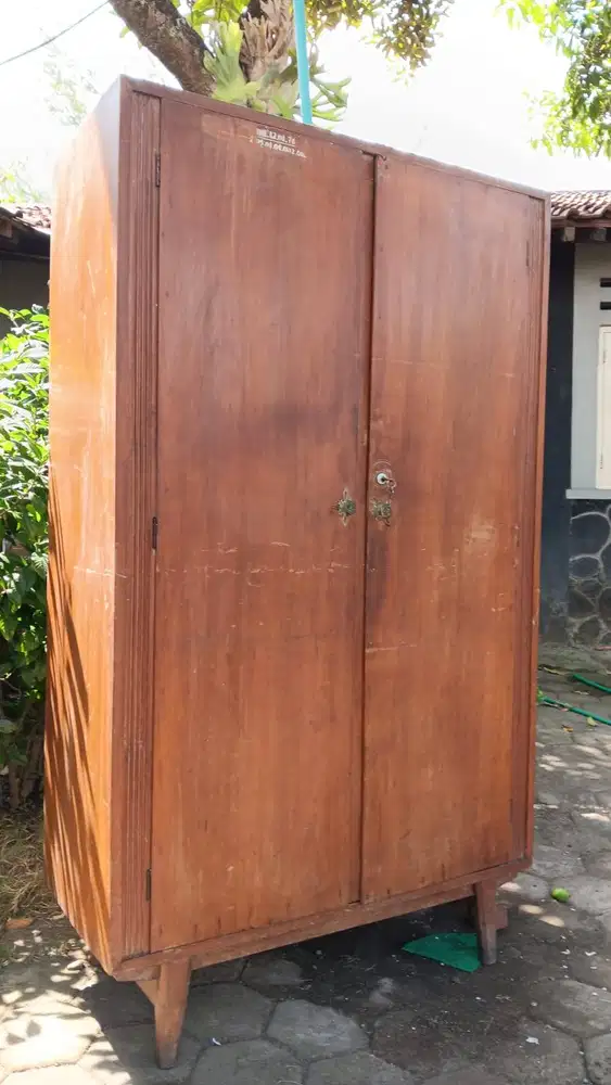 Almari Lemari Jati Jengki Lawasan Lawas Kuno Jadul Jadoel Klasik Antik