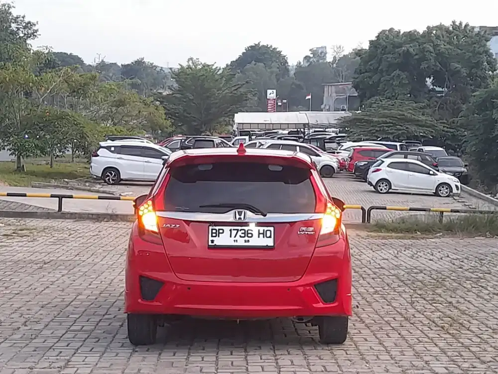 HONDA JAAZ RS AUTOMETIC PAJAK HIDUP STNK BPKB LENGKAP TANGAN PERTAMA