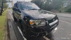 Jual Ford Escape 2.3 Bensin Matic Tahun 2005