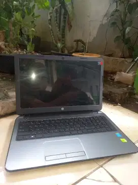 Laptop HP corei3 dobel vga