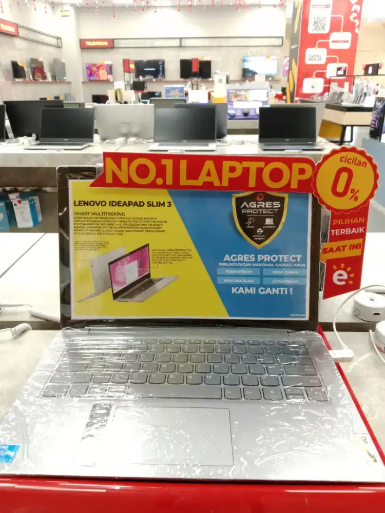 LENOVO 82RJOOFNID I3 8/512