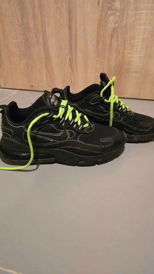 Nike Air Max 270 React - Women