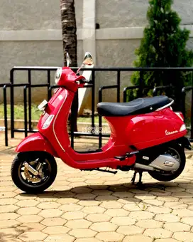 JUAL MURAH VESPA LX 125 iGET FACELIFT 2023 MULUS
