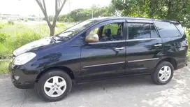 Toyota Kijang Innova 2005 Bensin
