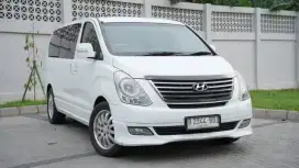 HYUNDAI H-1 ROYAL AT DIESEL 2014 PUTIH
