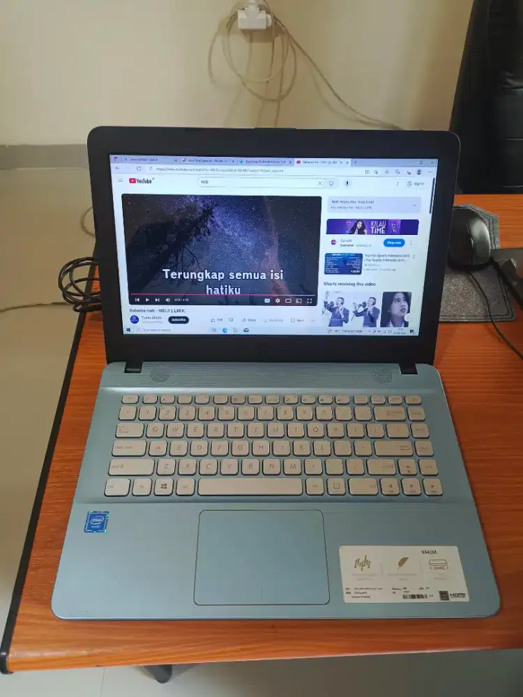 Laptop kerja sekolah anti lemot siap pakai