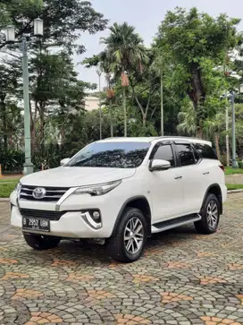 Toyota Fortuner SRZ 2.7 AT Bensin 2016