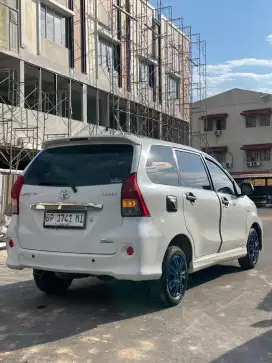 TOYOTA AVANZA VELOZ 1.5 AUTOMETIC PAJAK BARU TANGAN PERTAMA DARI BARU
