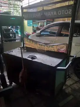 BU Gerobak besi 4 roda