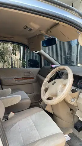 Nissan Serena 2010 Bensin