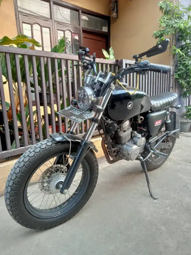 GL Max Custom thn 2001 surat2 lengkap motor pribadi mulus rawatan