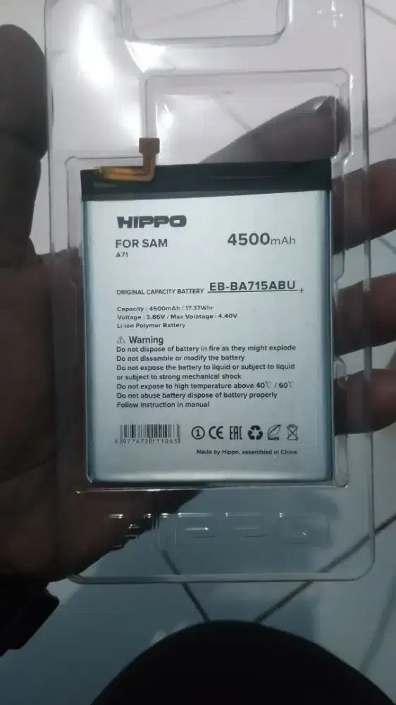 Batre hp samsung A71 merek hippo.,msih baru gak jdi pake hp udh dijual