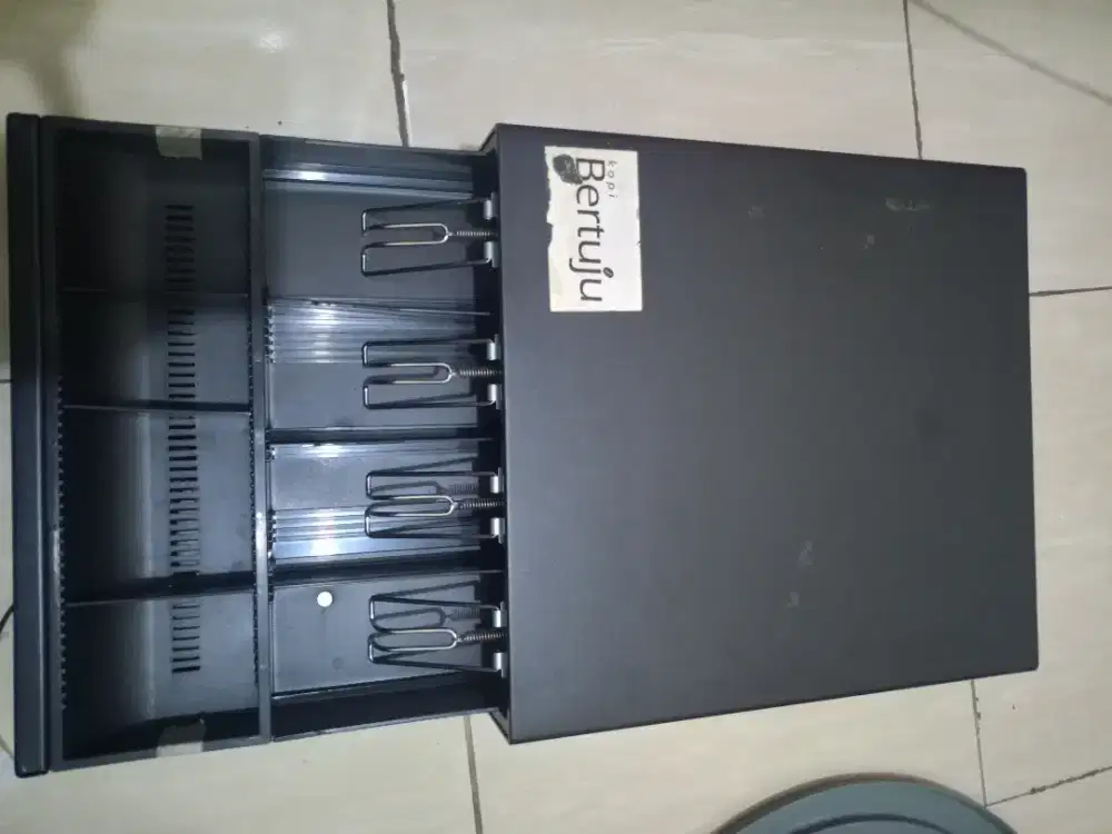 Drawer kasir untuk usaha F&B