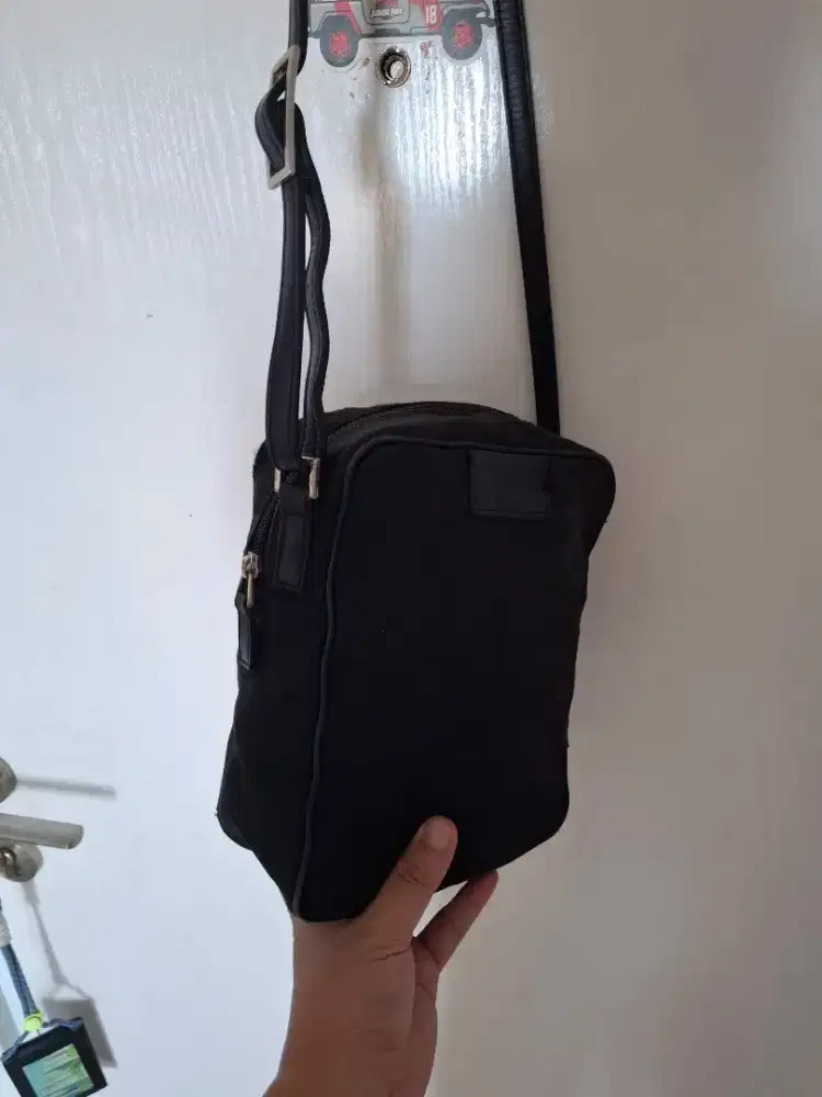 GUCCI  SLING BAG SMALL