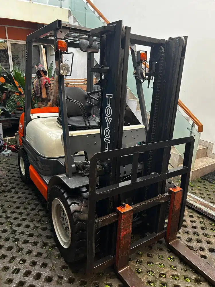 Dijual Forklift Toyota 3 Ton