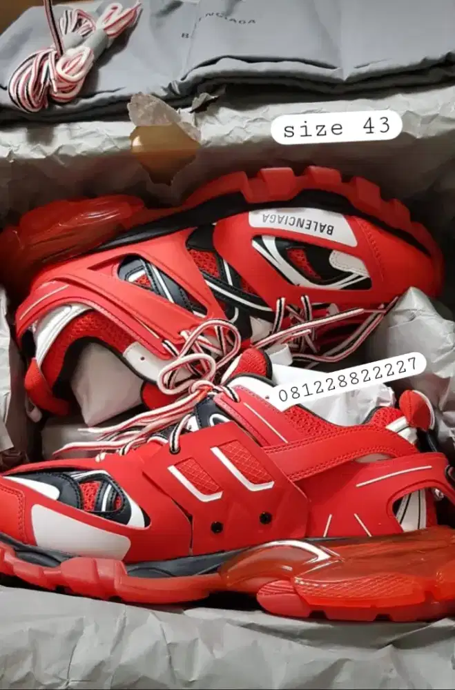 Sepatu Balenciaga size 43 like new