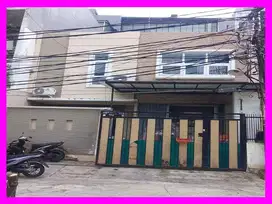 Dhyana Rumah ukuran 8x15m di Muara Karang jakarta utara
