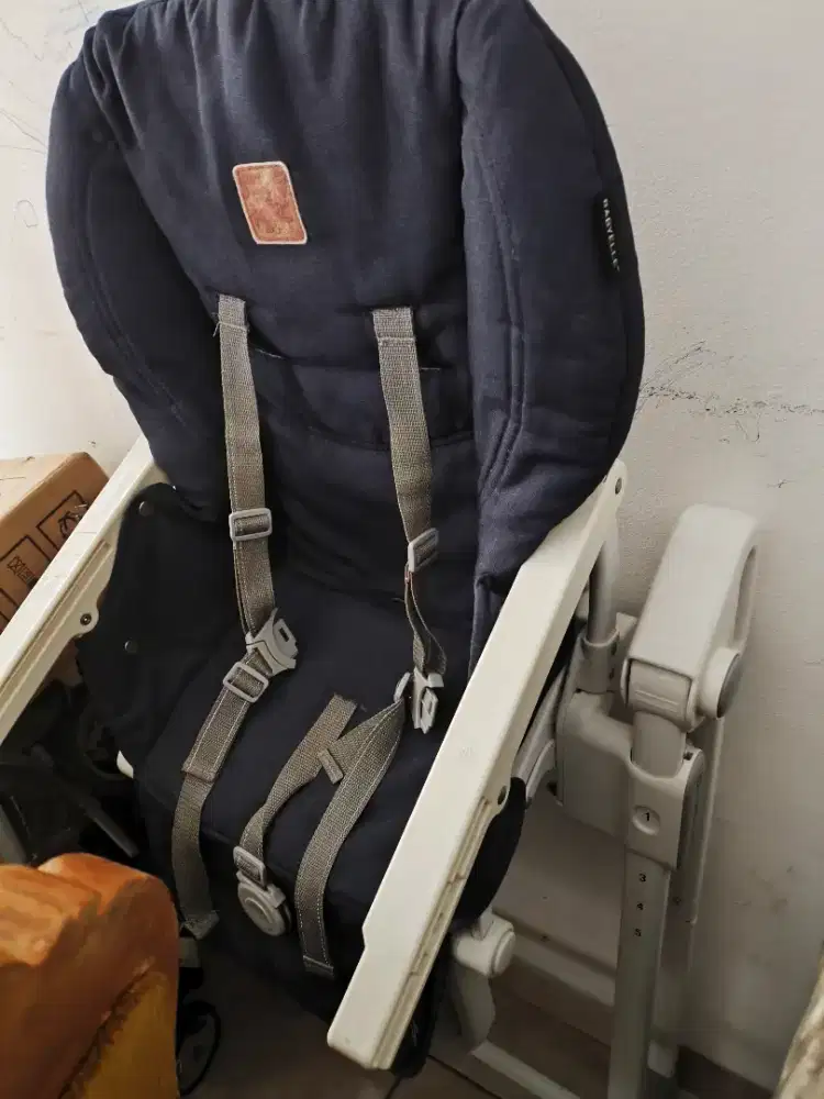 Dijual tempat duduk makan bayi, baby chair babyelle