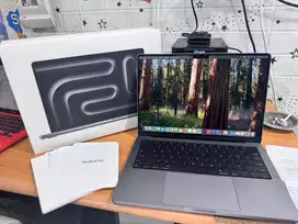 Macbook Pro M3 14” 8/512 Resmi iBox Fullset Mulus Nominus CC 11 Sep 26