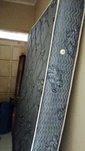 Kasur springbed