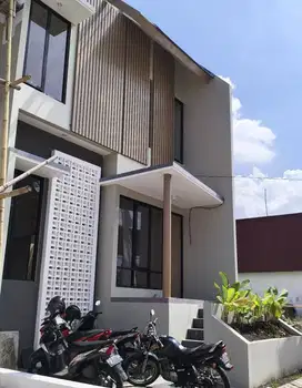 Villa Batu Free Management Full Furnished 5 Menit Alun-Alun Batu