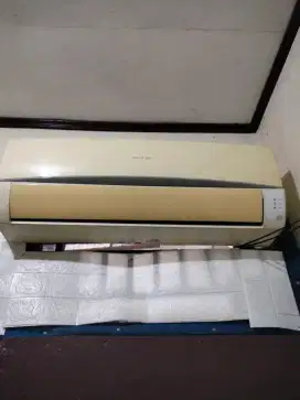 Dijual AC 1/2PK Lengkap Murmer