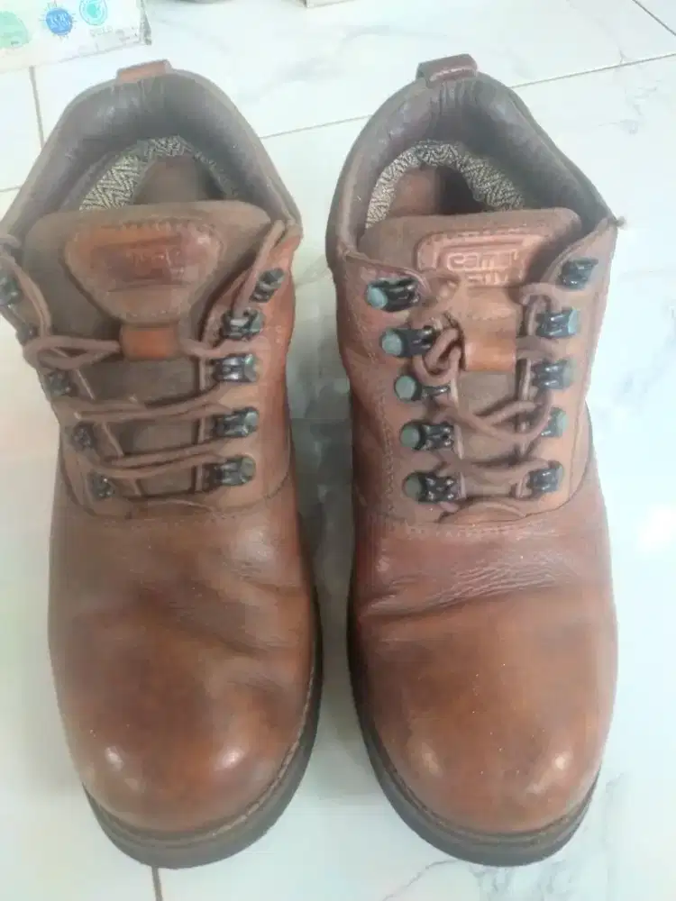 Sepatu boot camel active brown