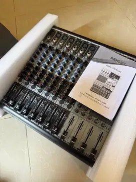 Ashley Onyx-8 dijual