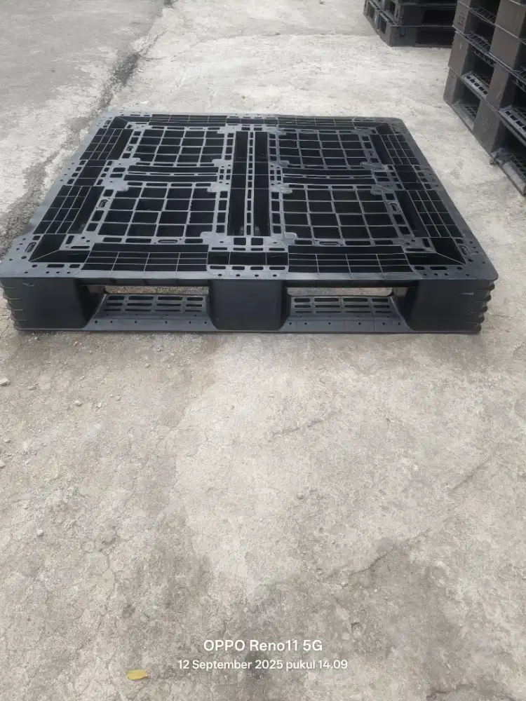 Palet plastik ukr 110x110x15