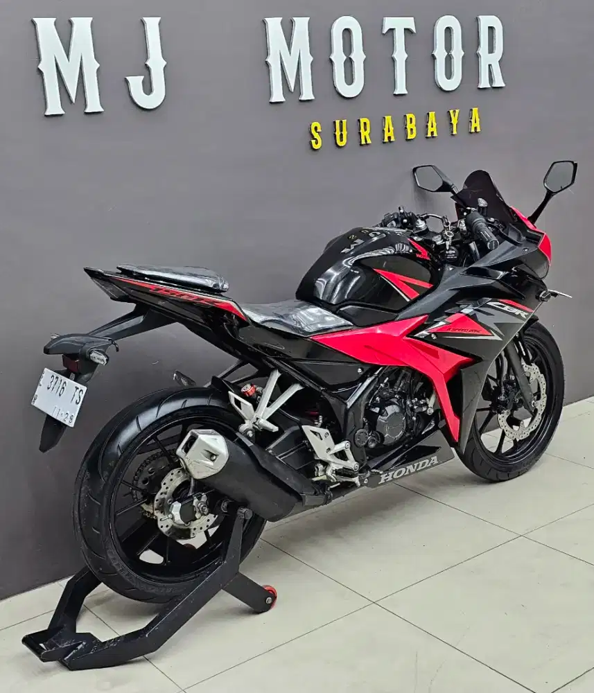 KREDIT DP 500 rb // Honda CBR 150R tahun 2019