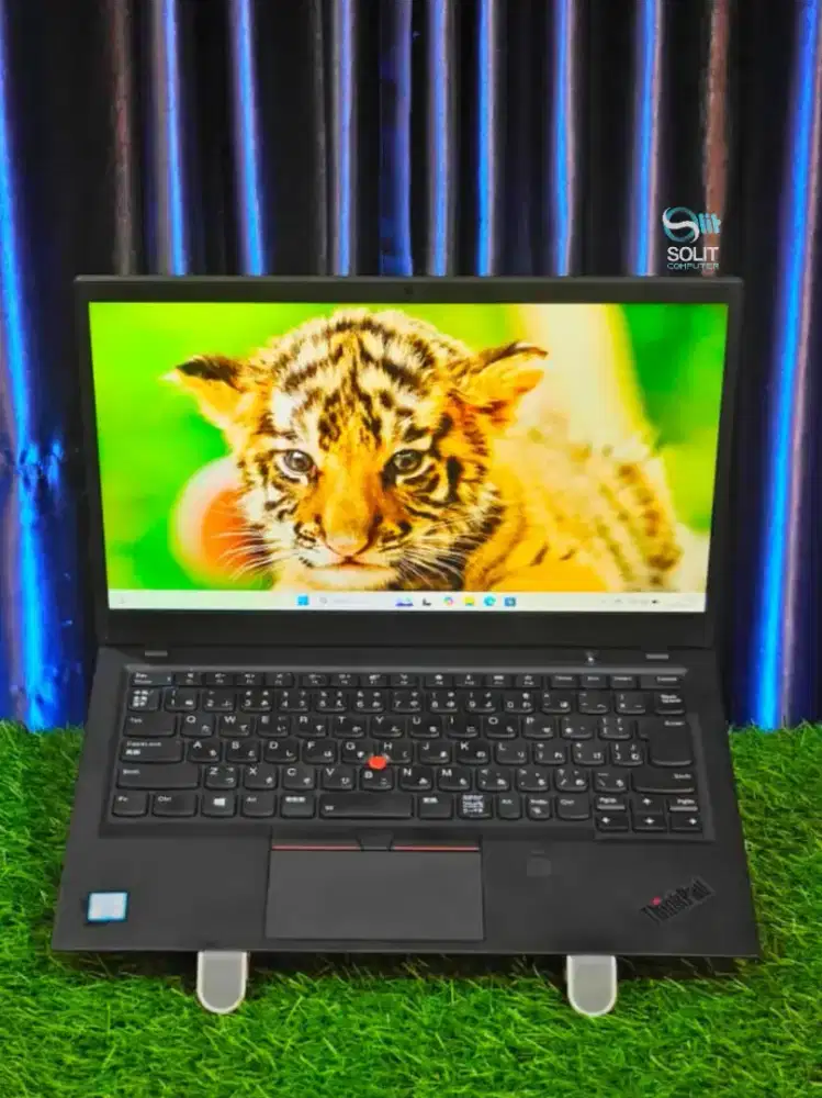 Lenovo Thinkpad X1 Carbon 6th | i5 Gen 8 | Touchscreen | Siap Pakai!