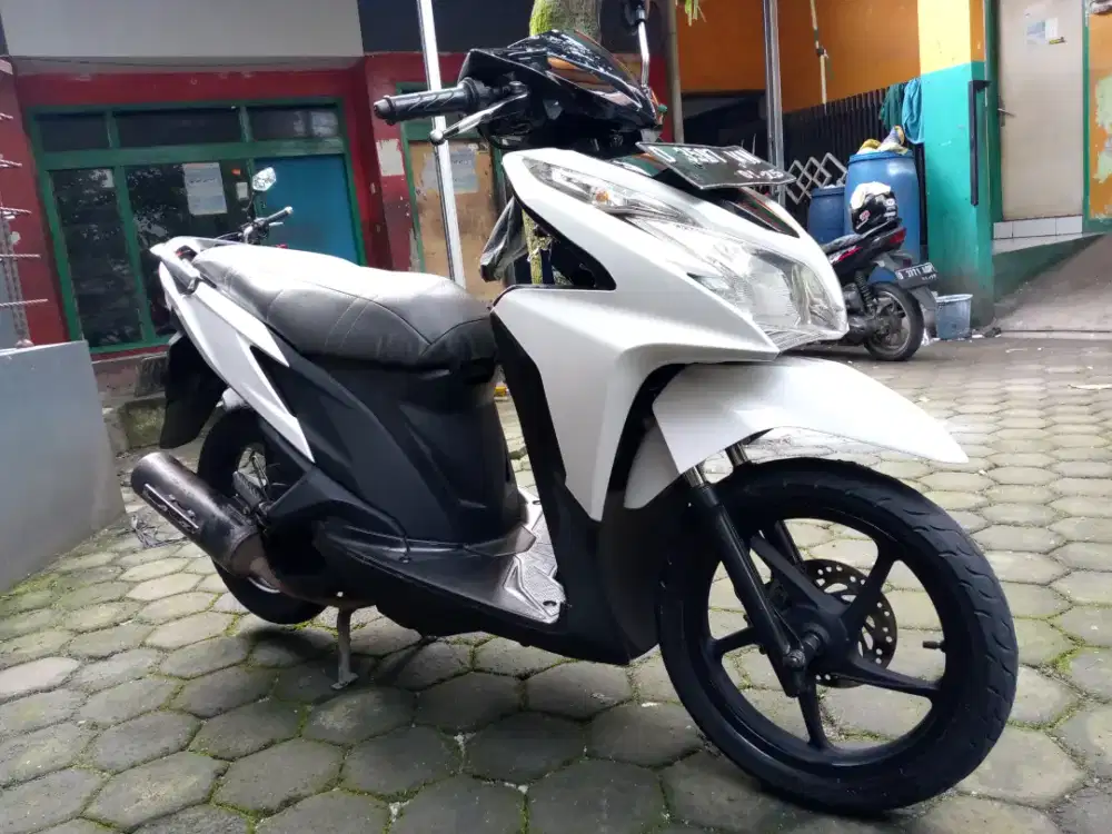 HONDA Vario 125 KZR 2015