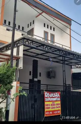 RUMAH TINGKAT MINIMALIS DEKAT STASIUN CAKUNG DENGAN BANGUNAN BARU