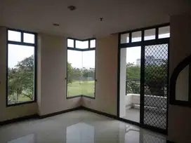 Rent murah kondominium graha famili view danau golf pool unit bagus siap pakai kt 3