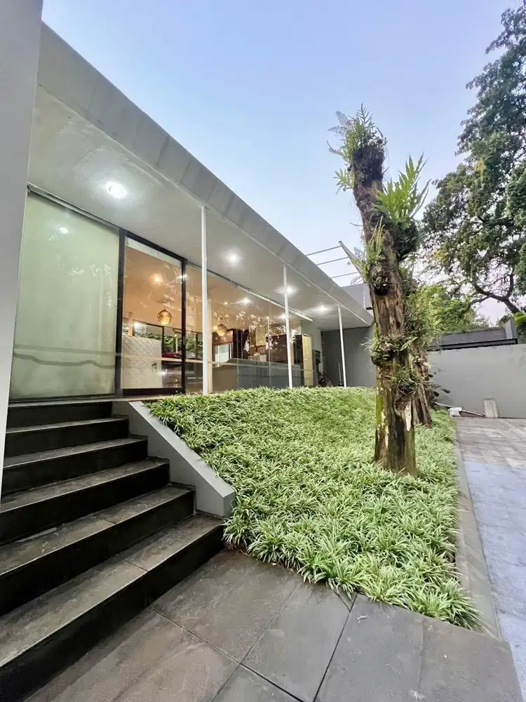 JUAL CEPAT RUMAH KOMERSIAL AREA JL.WIJAYA, KEBAYORAN, JAKARTA SELATAN