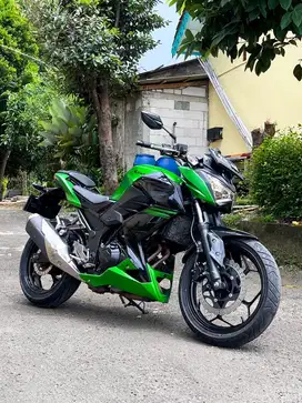 Kawasaki Z250 2015 Low KM