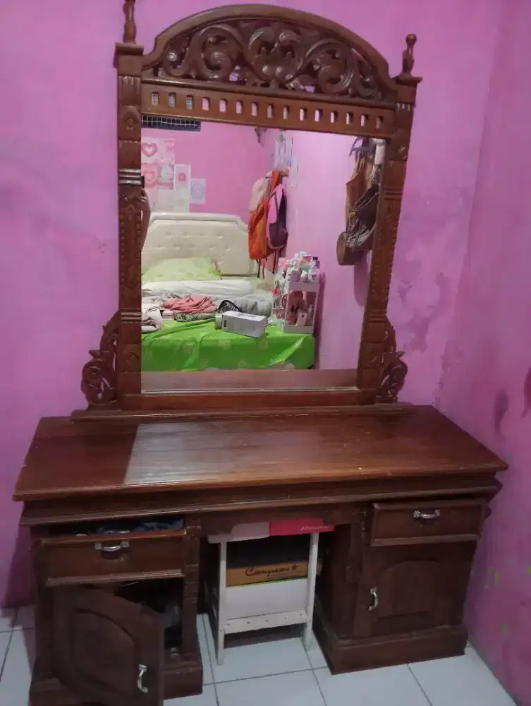 meja rias jati lemari