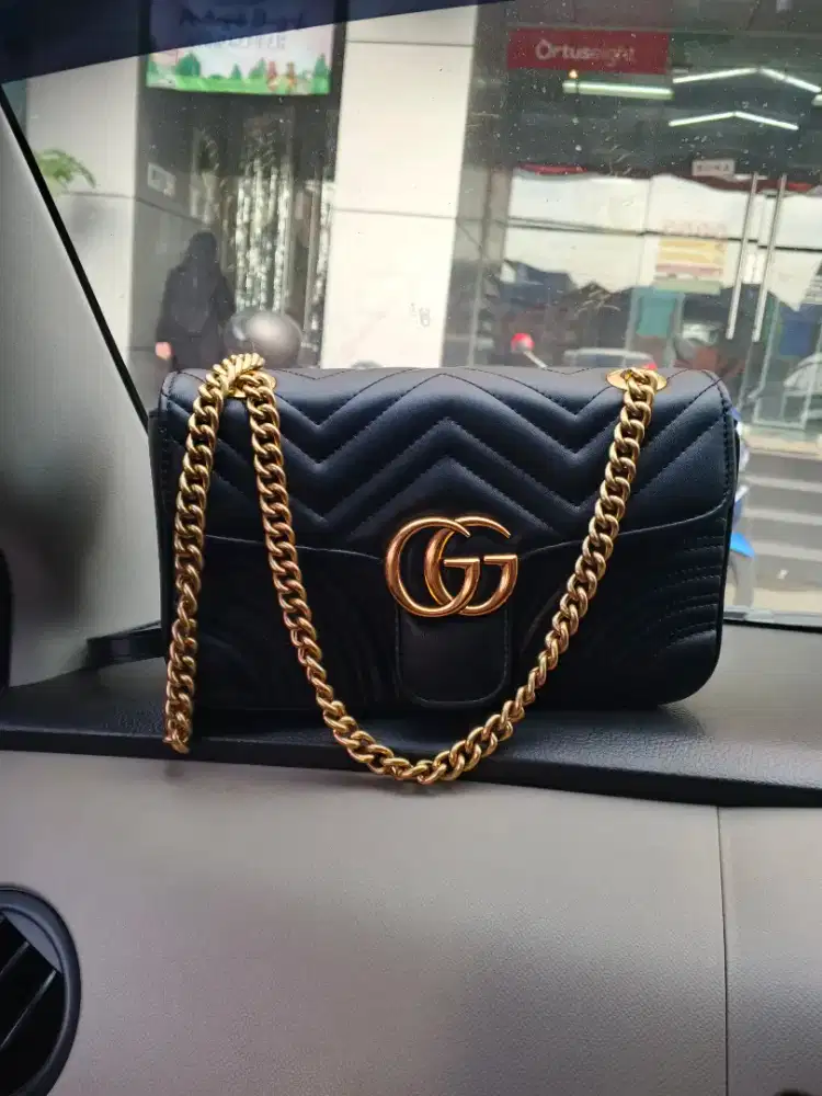 Gucci marmont size 26