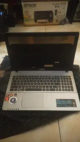 Laptop Asus X550Z (Bahan)