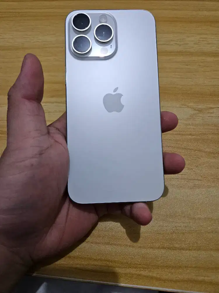 Iphone 15 pro max 256gb ibox like new