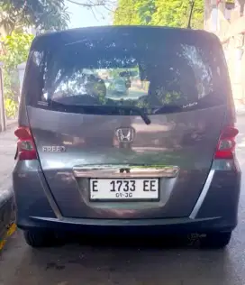 Honda Freed PSD Matic 2011