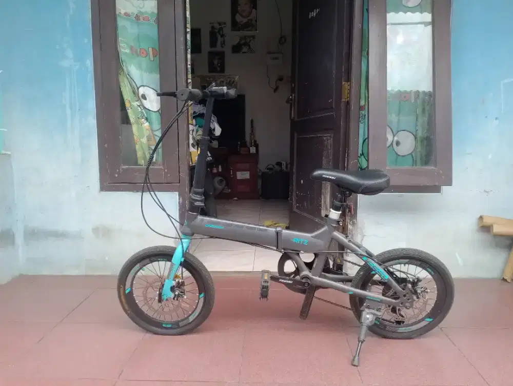 Sepeda lipat odessy