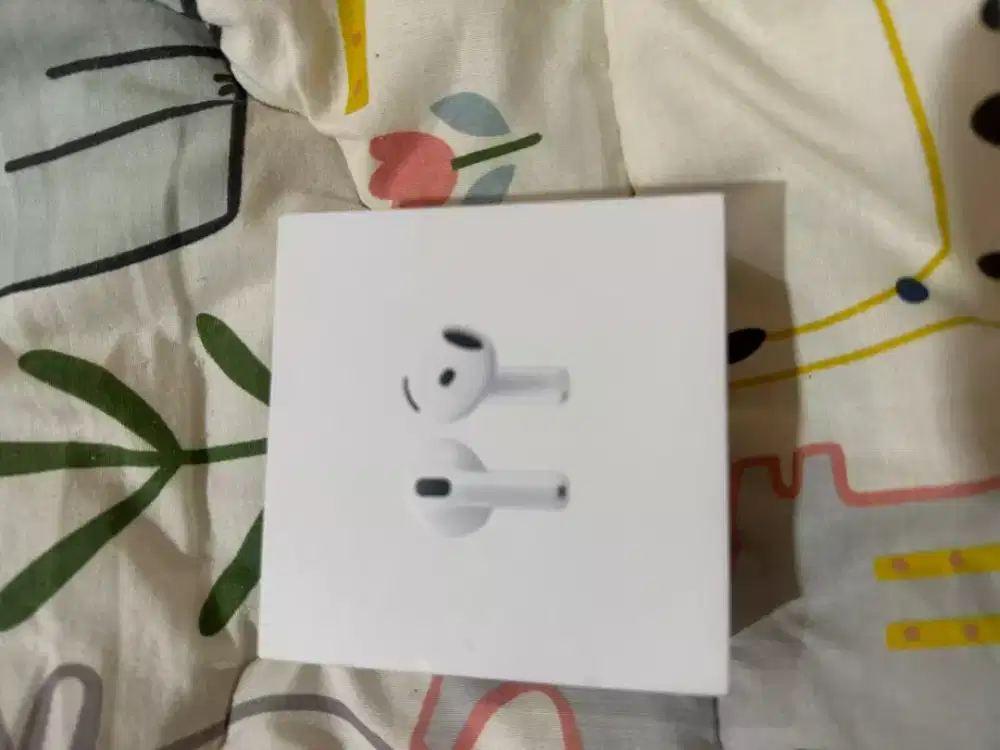 Airpods 4th Gen