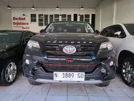 Toyota Fortuner VRZ TRD 2,4 AT 2017 KM 60Rban Istimewa Poll